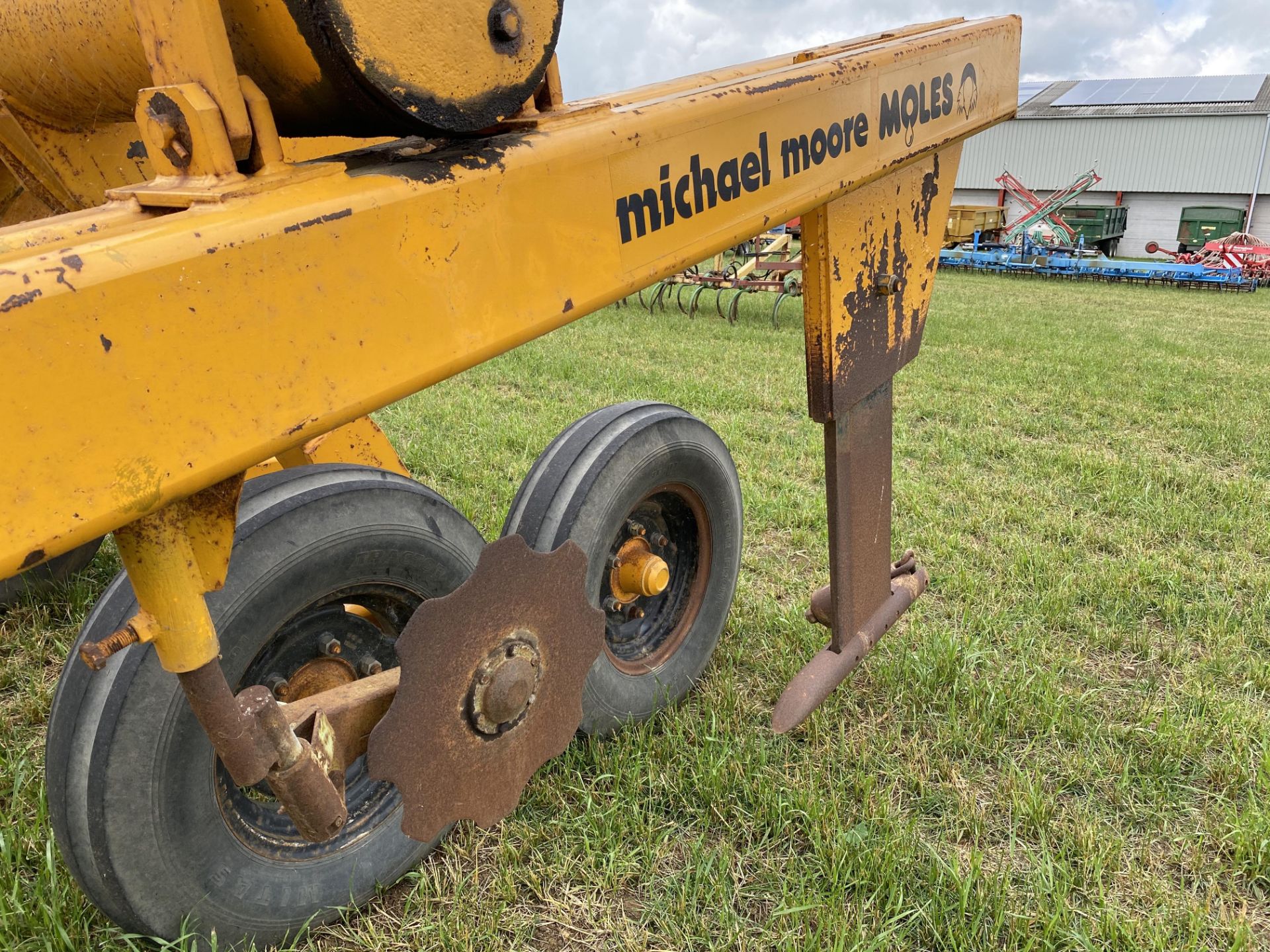 Michael Moore Moles Twin HR two leg mole plough (with fitting for third). Serial number 2403. M - Image 11 of 19