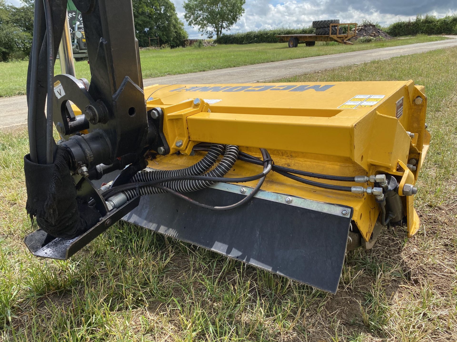 McConnel PA6565T linkage mounted hedge cutter. Machine number 6565924. 2014. Serial number M1435143. - Image 12 of 23