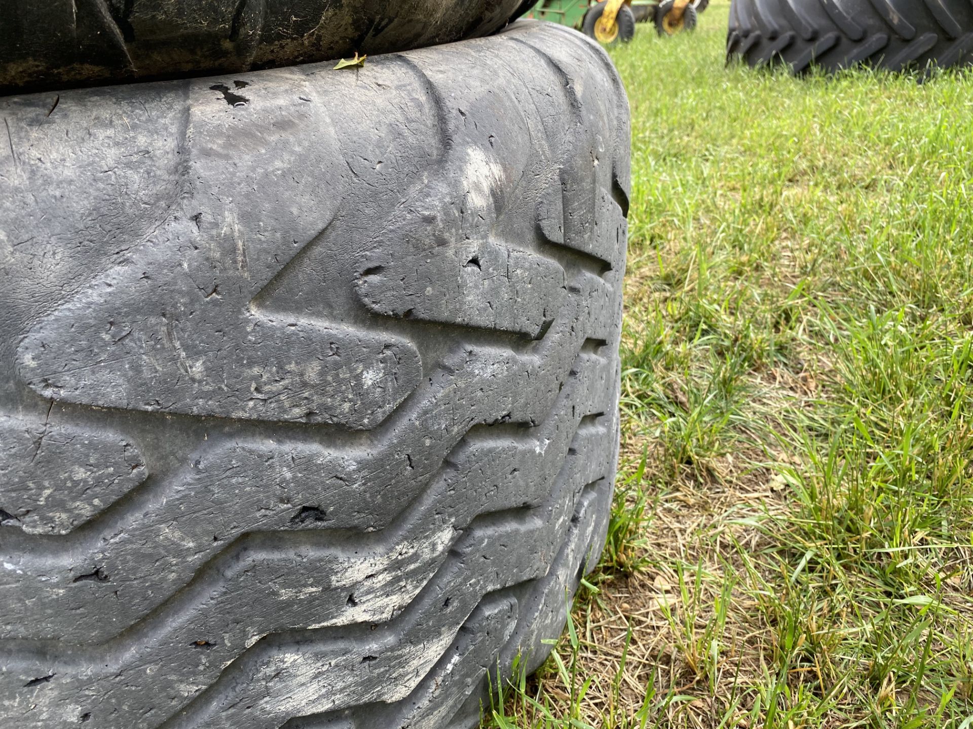 2x 650/65R22.5 trailer tyres. M - Image 8 of 8