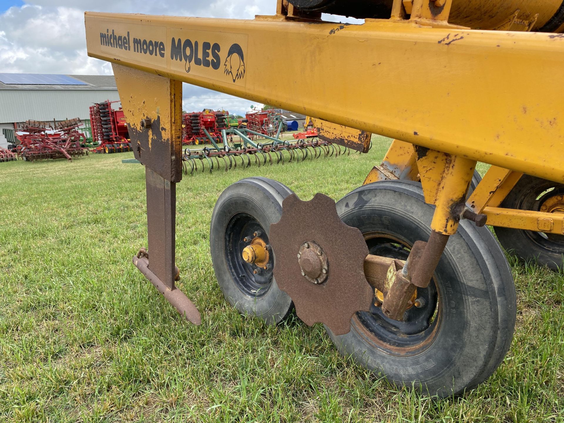 Michael Moore Moles Twin HR two leg mole plough (with fitting for third). Serial number 2403. M - Image 13 of 19