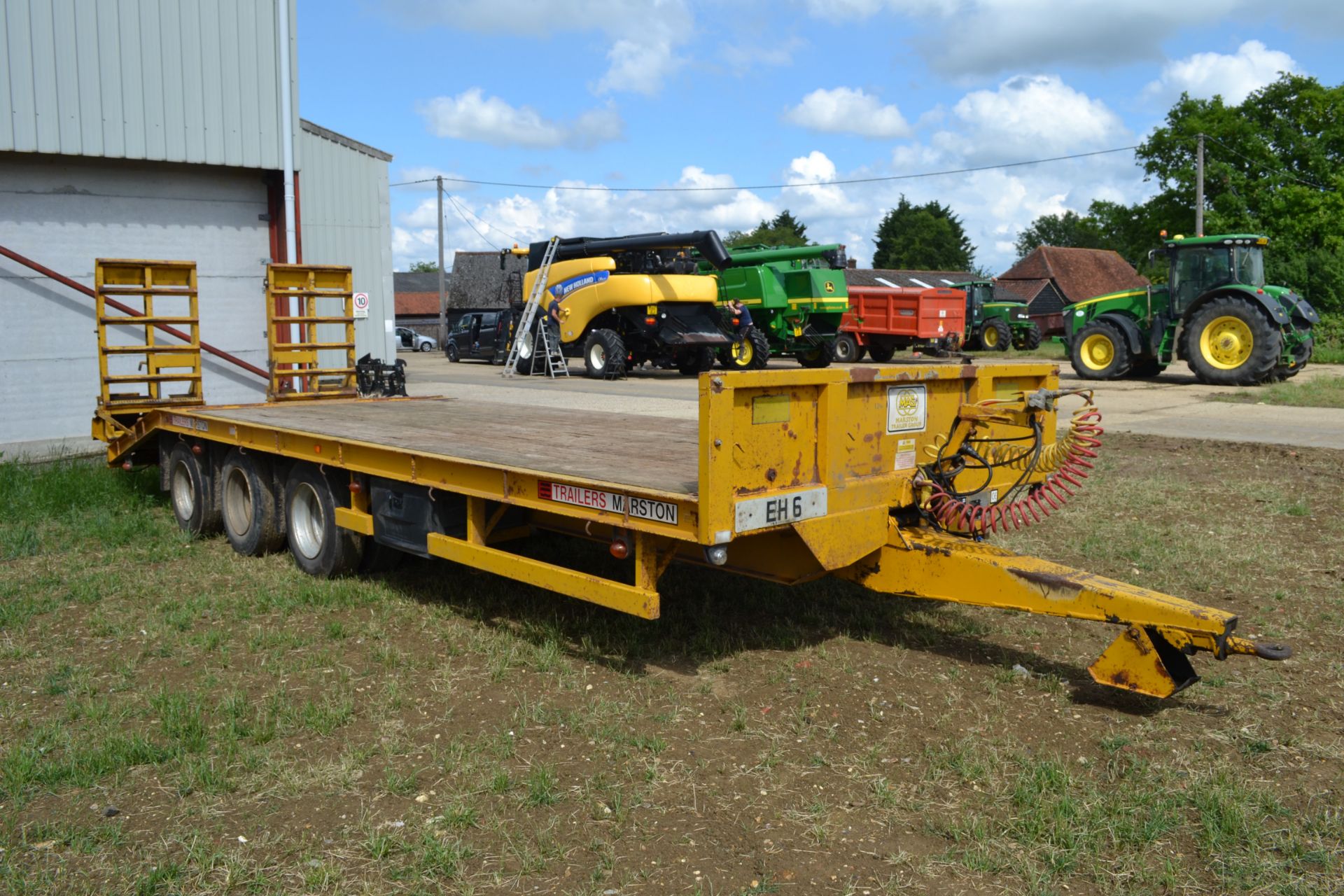 AS Marston 25ft 22T tri-axle beaver tail plant trailer. Model MPT22PT. 11/2007. With air brakes, - Image 2 of 17