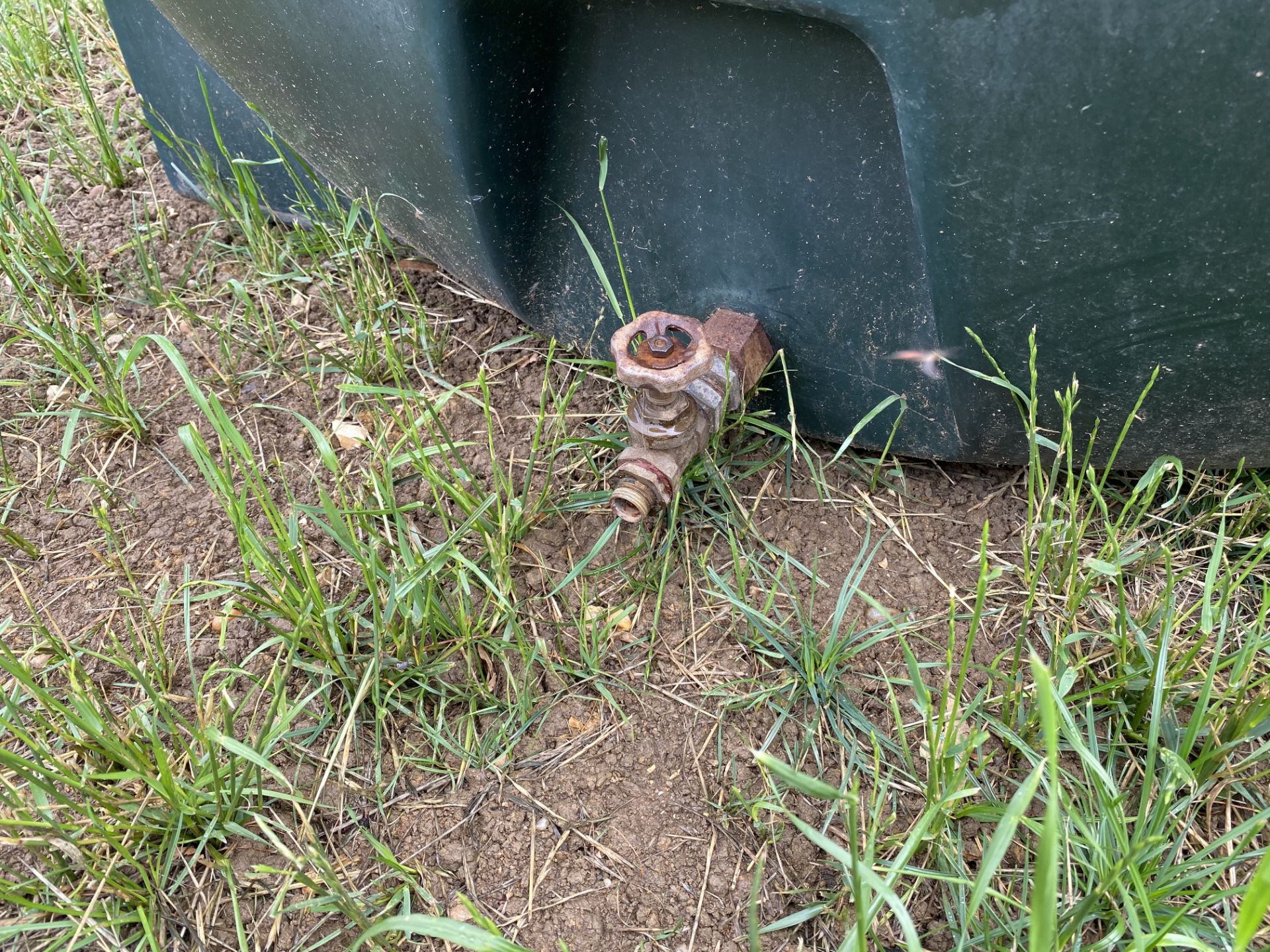 Plastic oil tank. M - Image 6 of 7