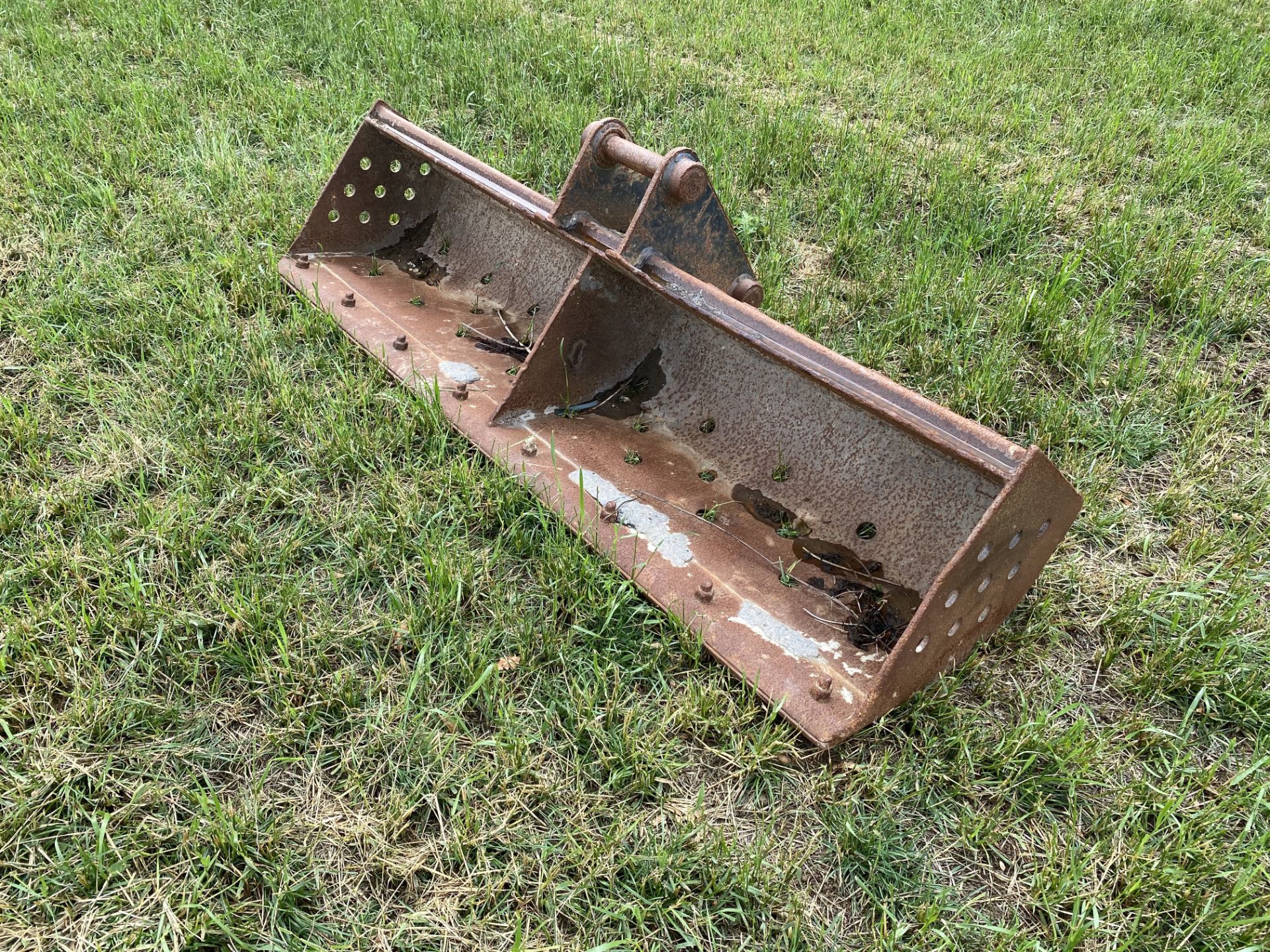 6ft ditching bucket to fit JCB 8T excavator. M - Image 2 of 6