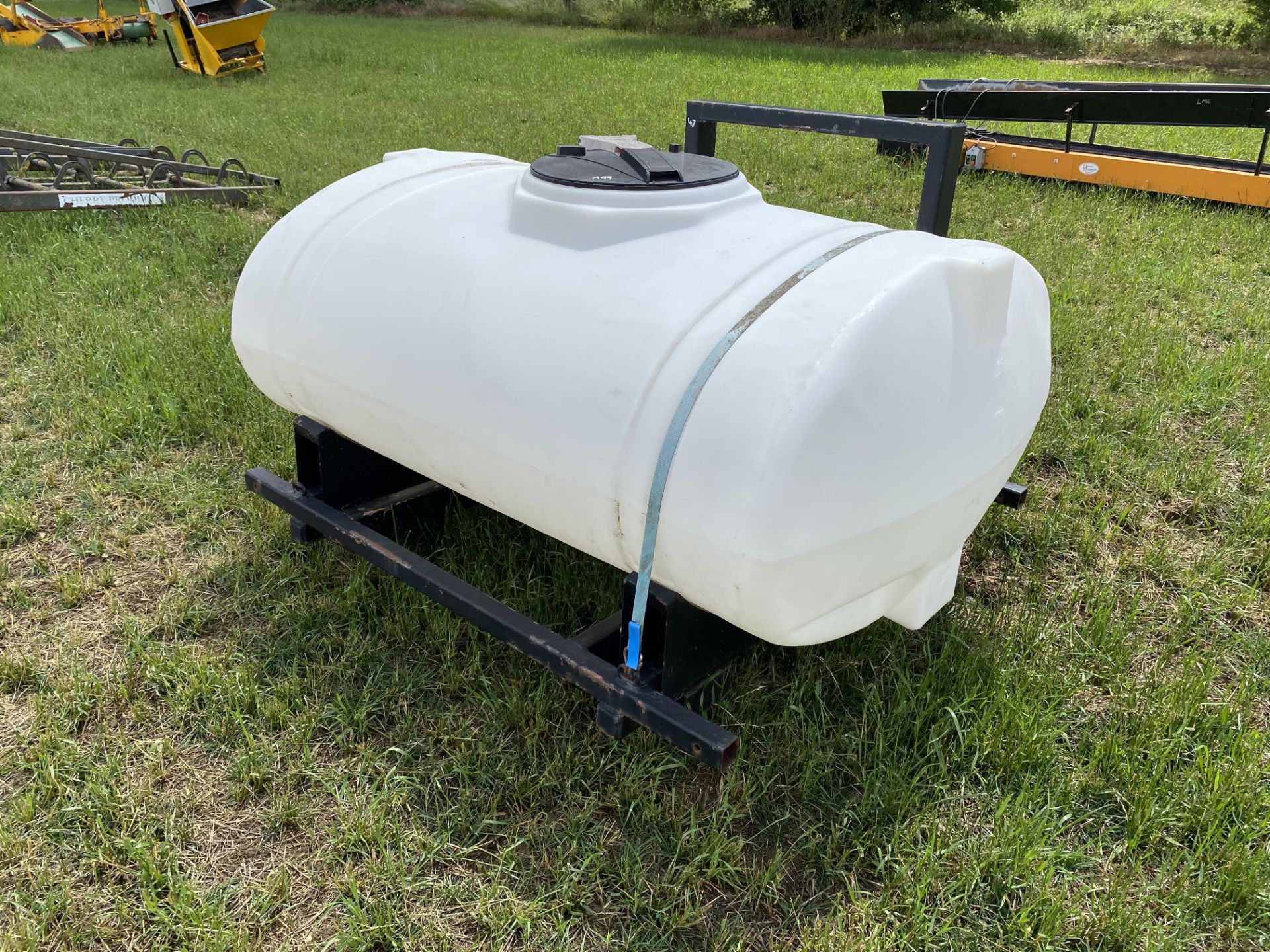 Plastic front mounted tank. M - Image 2 of 4