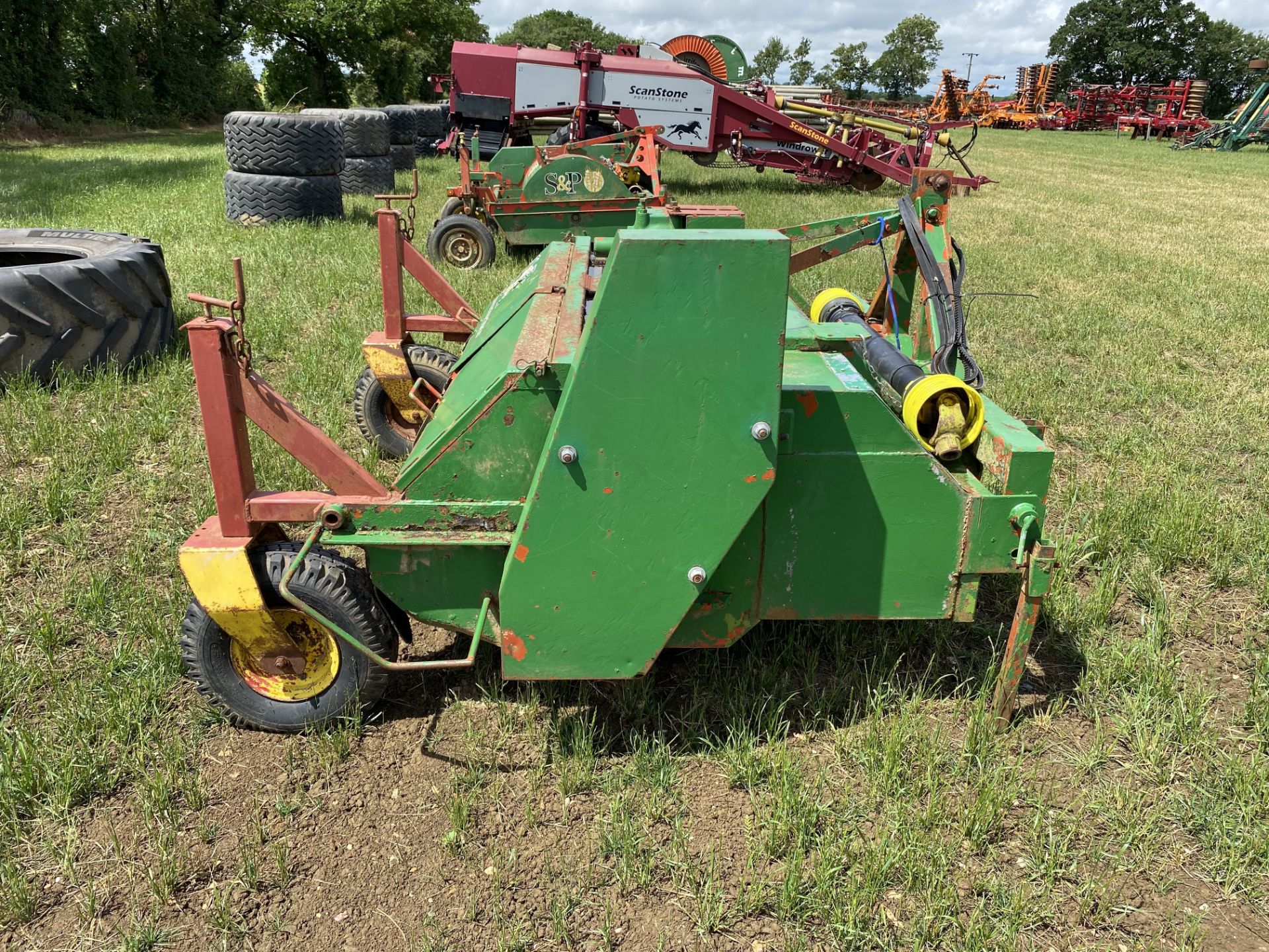 Front mounted haulm topper. Set for 72'' beds. LM - Image 8 of 12