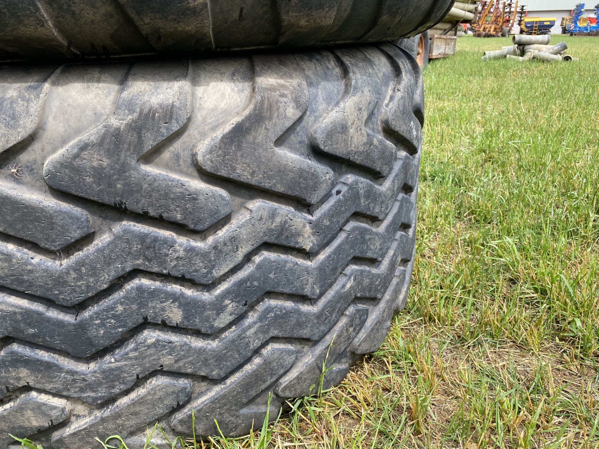 2x 650/65R22.5 trailer tyres. M - Image 8 of 8