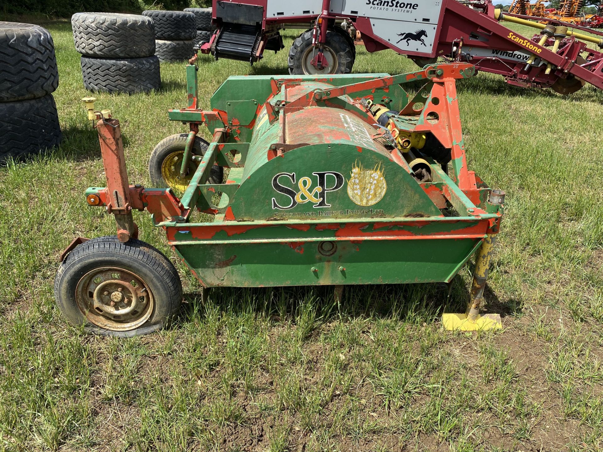 Grimme KS front mounted haulm topper. Set for 72'' beds. LM - Image 8 of 11