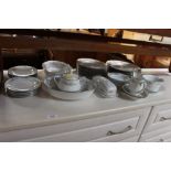 A collection of Noritake Melissa pattern dinnerwar