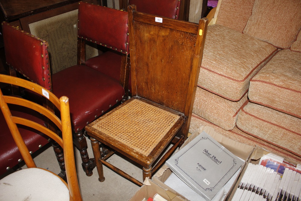 A trouser press chair