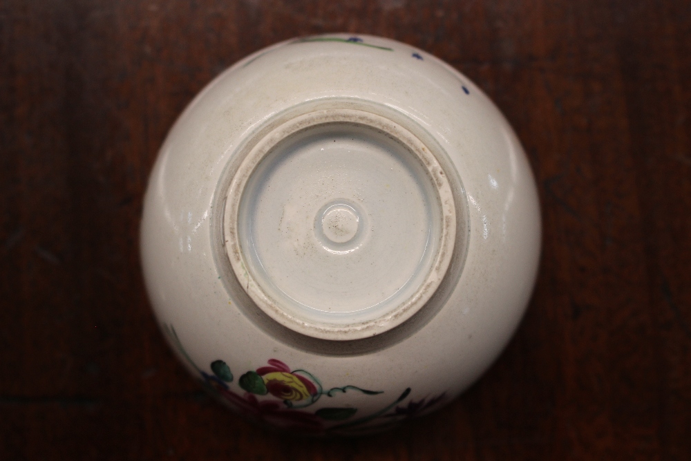 A small collection of 18th Century Worcester, famille rose and other tea bowls, modern Chinese tea - Image 12 of 24