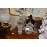A quantity of glassware to include a decanter and