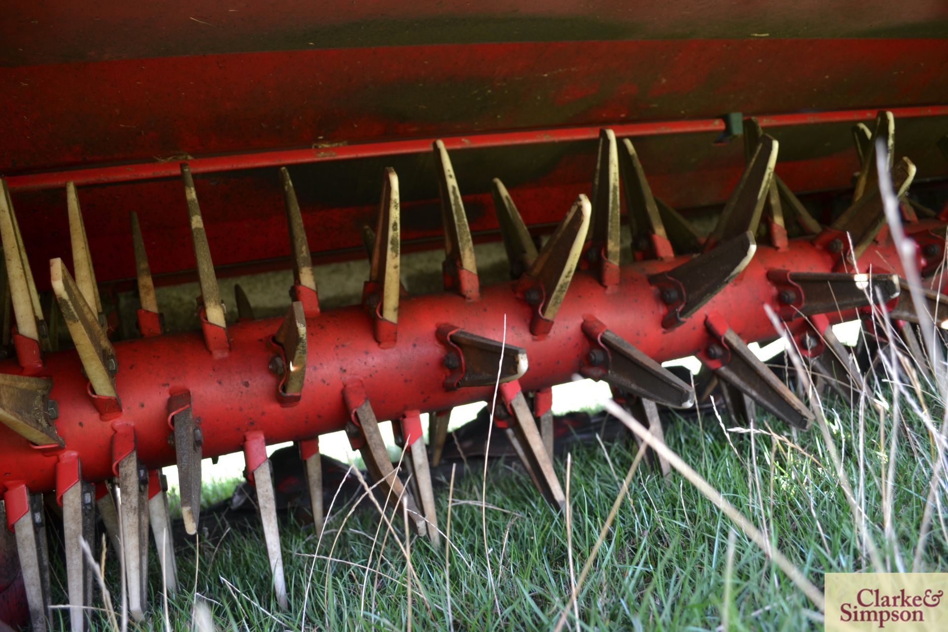 Lely Splendimo 280MC 2.8 mounted hydraulic fold mower conditioner. 2009. Serial number 0003083784. - Image 8 of 12