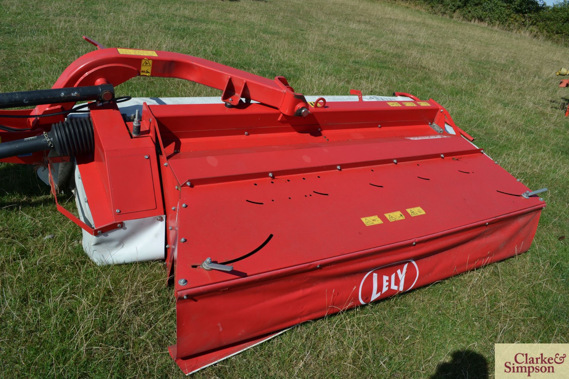 Lely Splendimo 280MC 2.8 mounted hydraulic fold mower conditioner. 2009. Serial number 0003083784. - Image 7 of 12