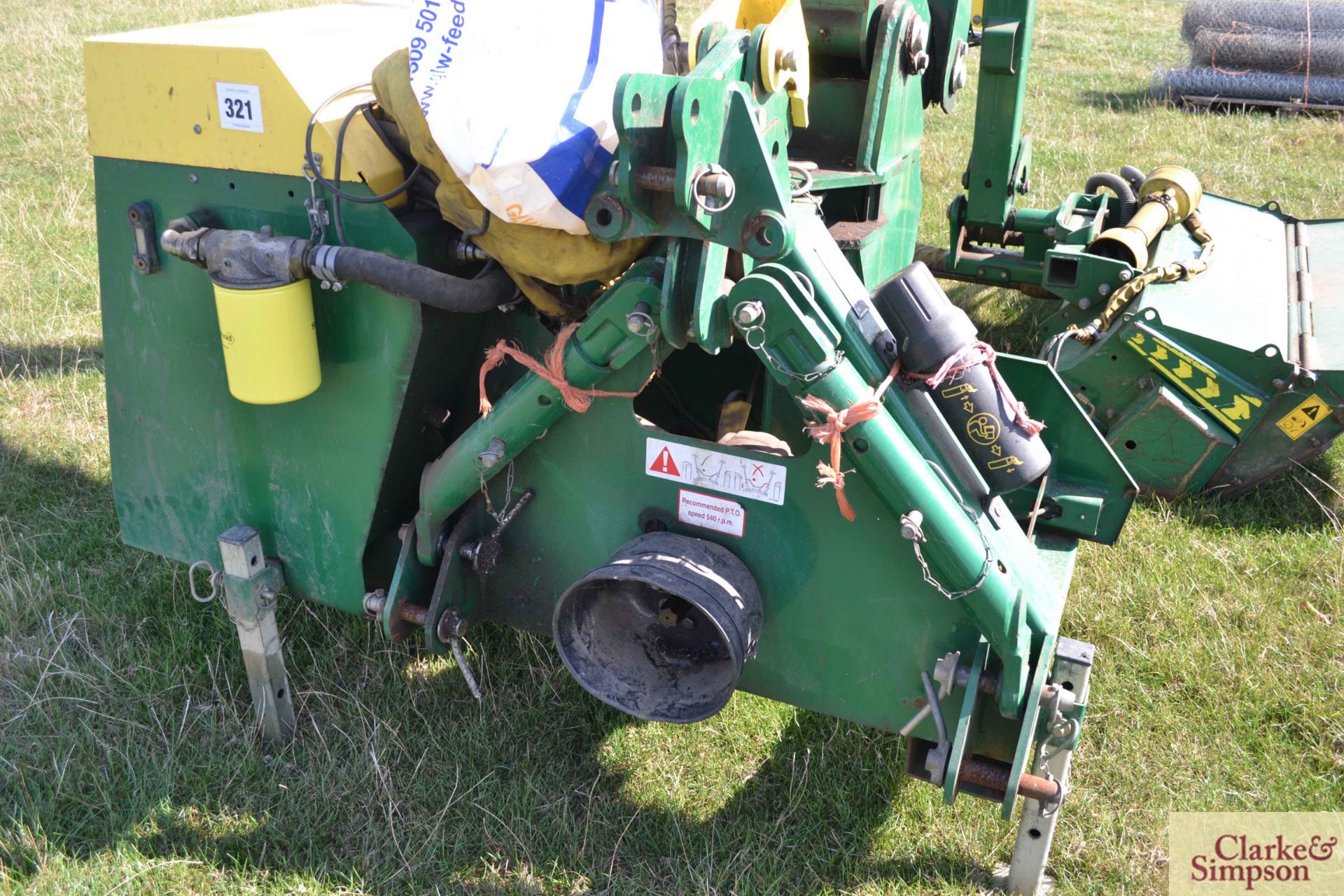 Spearhead XL605 linkage mounted hedge cutter. 2007. Model number 9560301. Serial number S071308. - Image 9 of 17