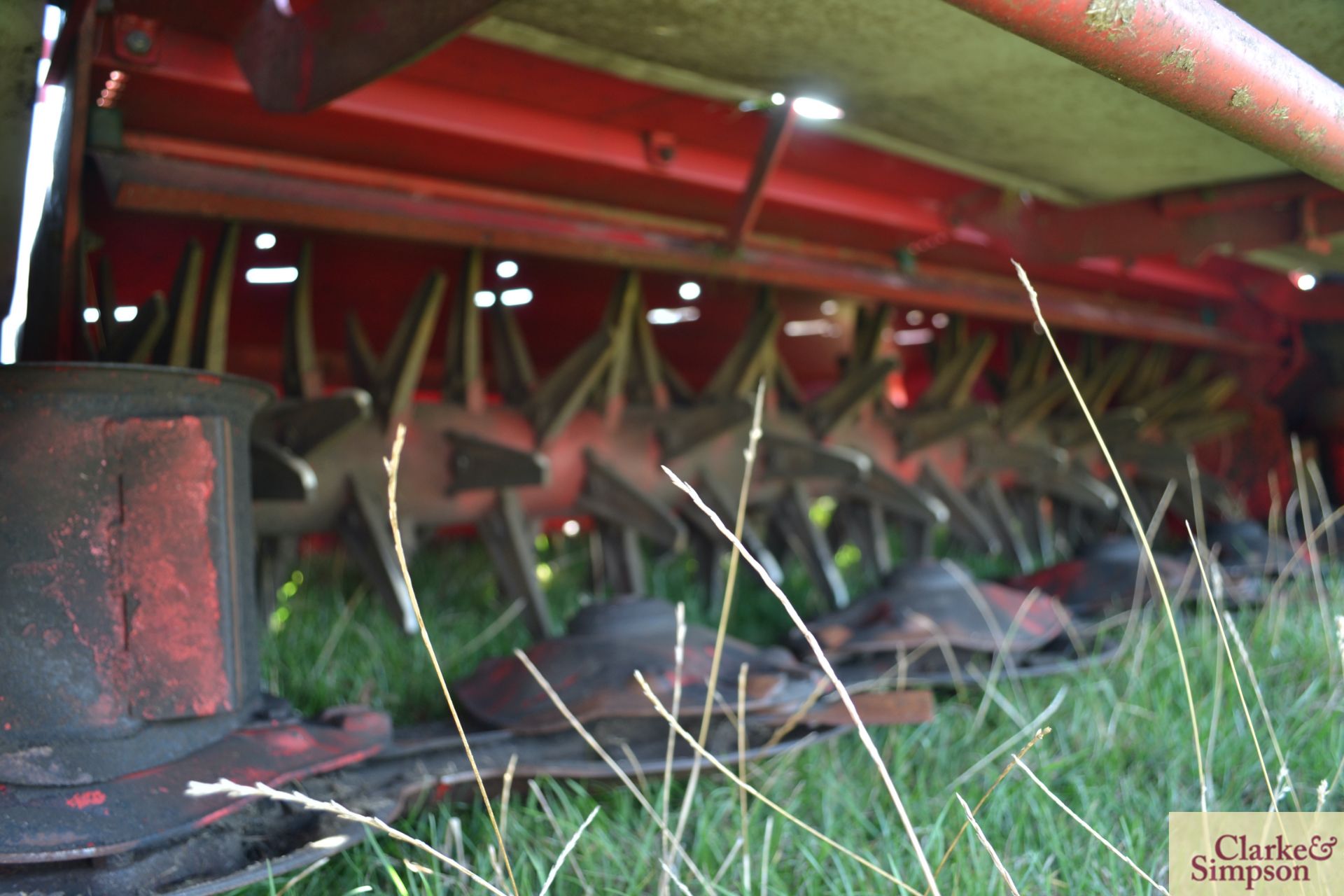 Lely Splendimo 280MC 2.8 mounted hydraulic fold mower conditioner. 2009. Serial number 0003083784. - Image 9 of 12