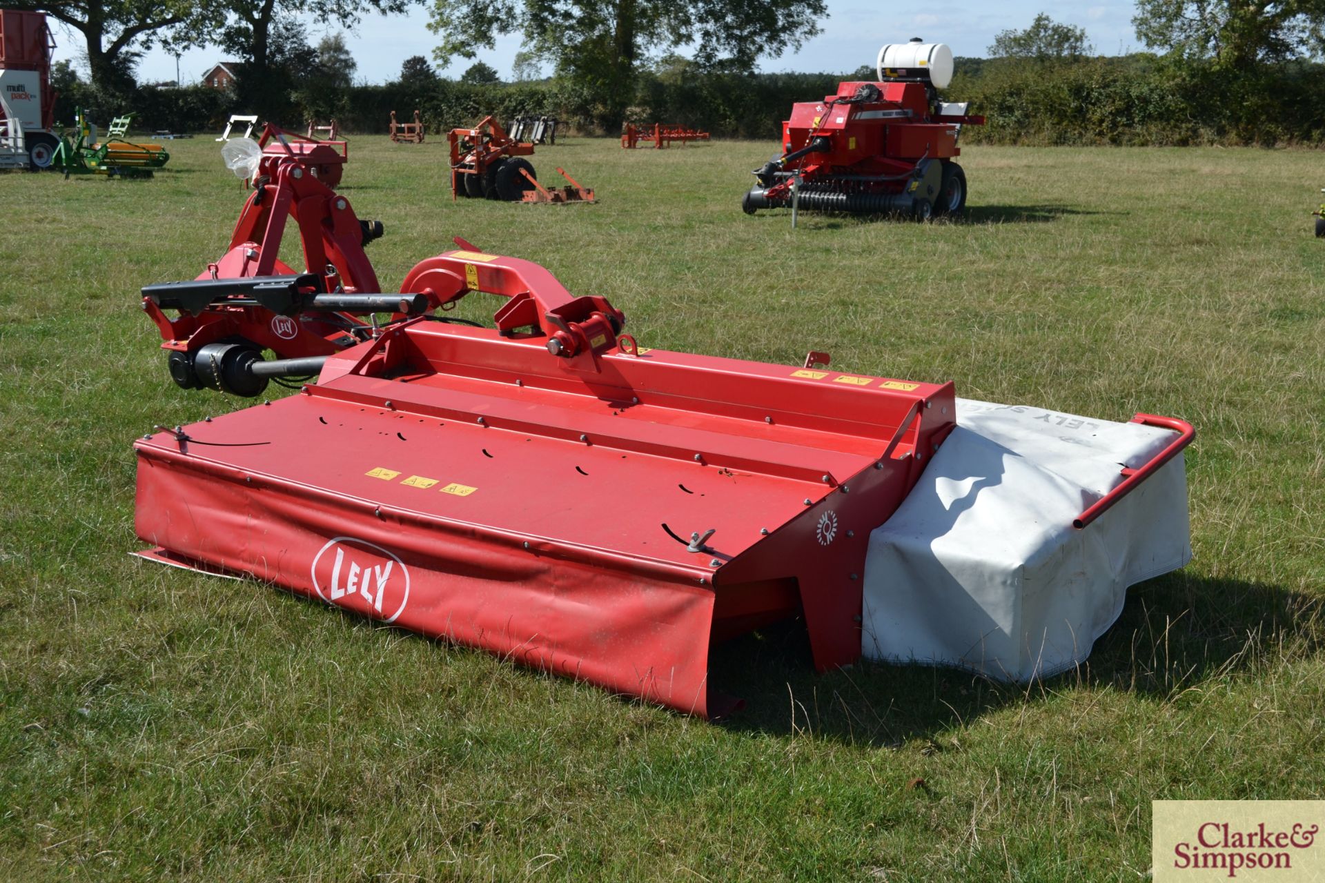 Lely Splendimo 280MC 2.8 mounted hydraulic fold mower conditioner. 2009. Serial number 0003083784.