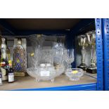 A quantity of glassware to include cut glass vases