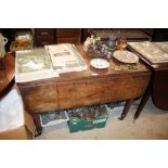 A William IV mahogany drop leaf dining table