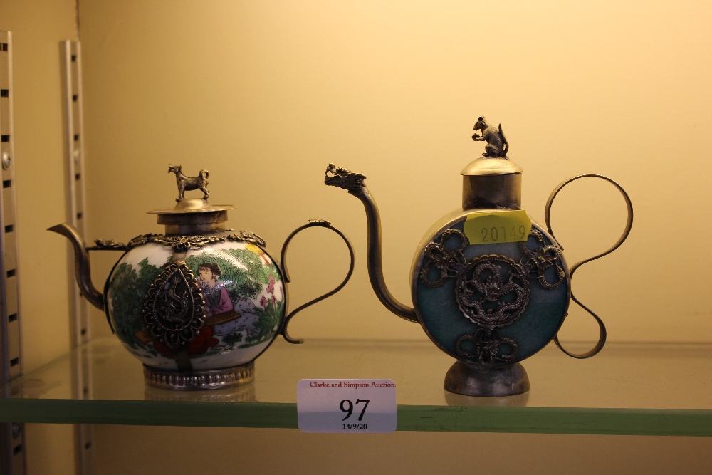 Two Chinese teapots