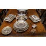 Various electroplated ware, to include sauce tureen, entreé dishes, salvers etc.
