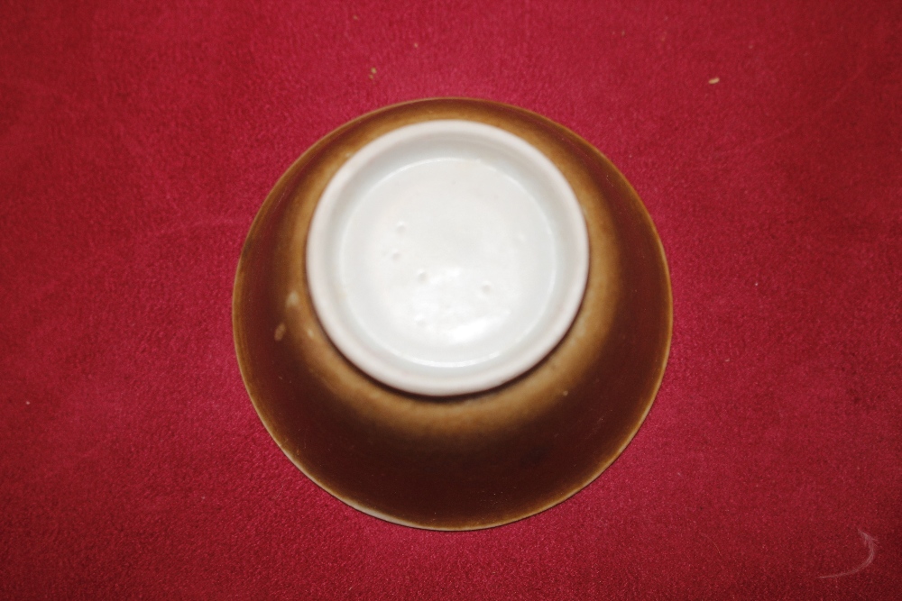 A pair of Chinese tea bowls and saucers, with Buddhist chicken decoration and brown under glaze - Image 5 of 10