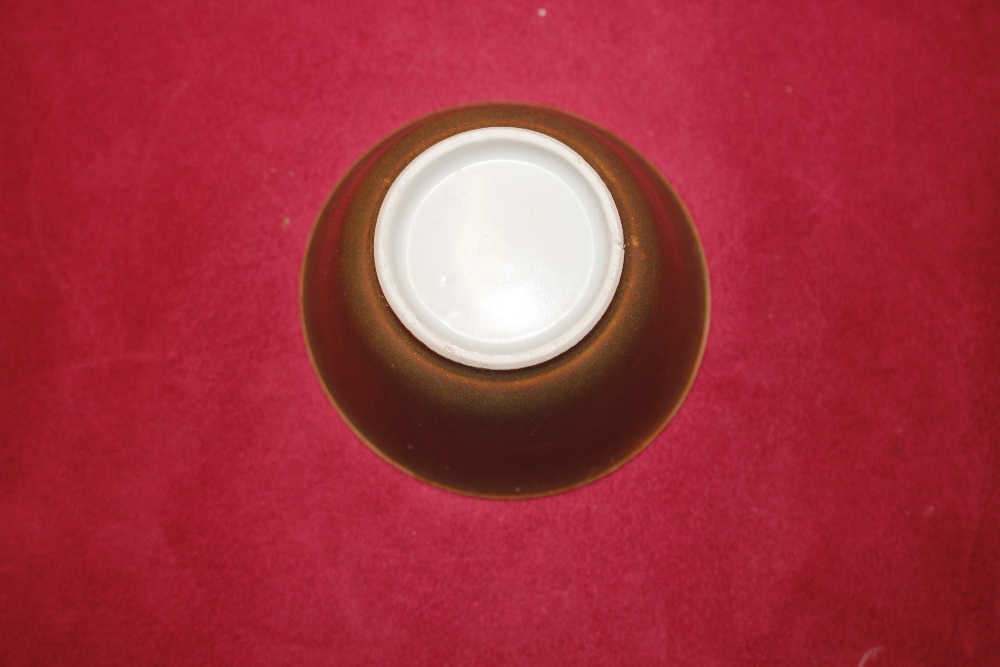 A pair of Chinese tea bowls and saucers, with Buddhist chicken decoration and brown under glaze - Image 9 of 10