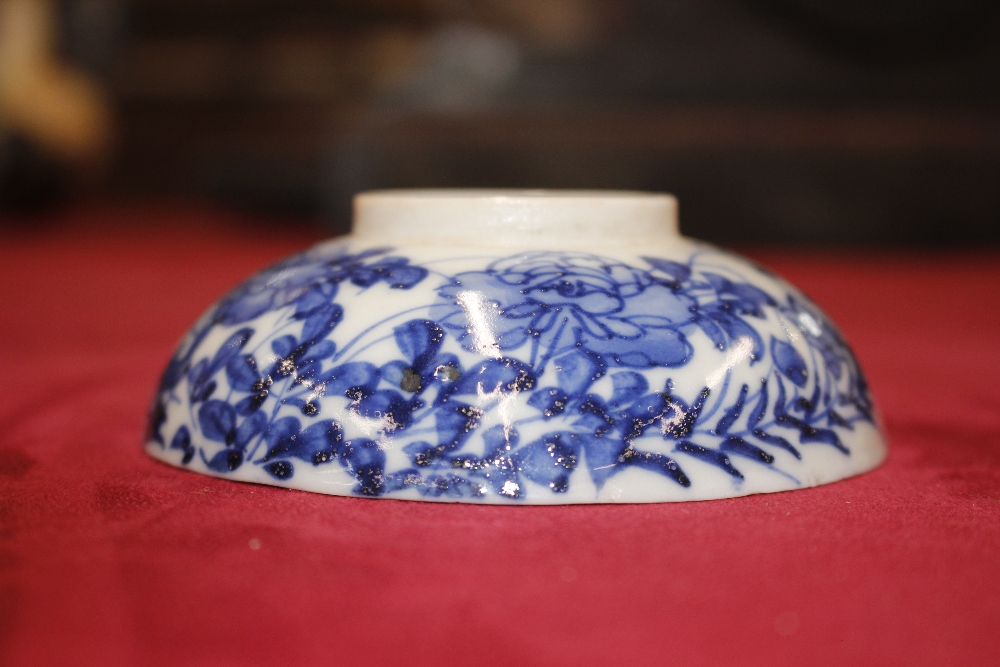 An Arita ware blue floral painted brush pot, decorated foliage and crickets; and a small Chinese - Image 8 of 11
