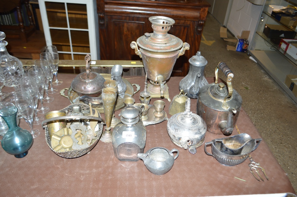 A quantity of various metalware to include copper