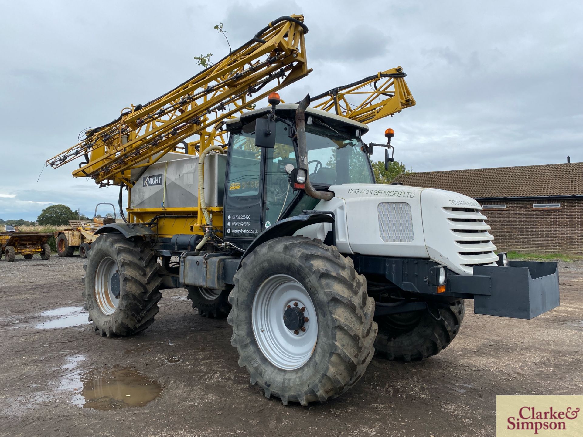 Multidrive 3180 24m Knight 4WD self-propelled sprayer. Registration FD02 RVA. Date of first - Image 7 of 54