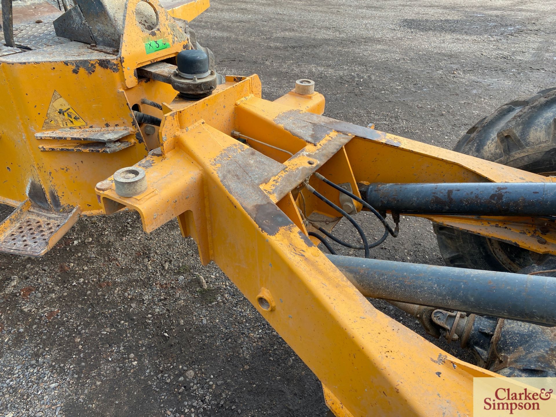 Benford 6T 4WD pivot steer dumper. 2000. Serial number SLBDNOOEY7H0721. 405/70R20 wheels and - Image 27 of 36