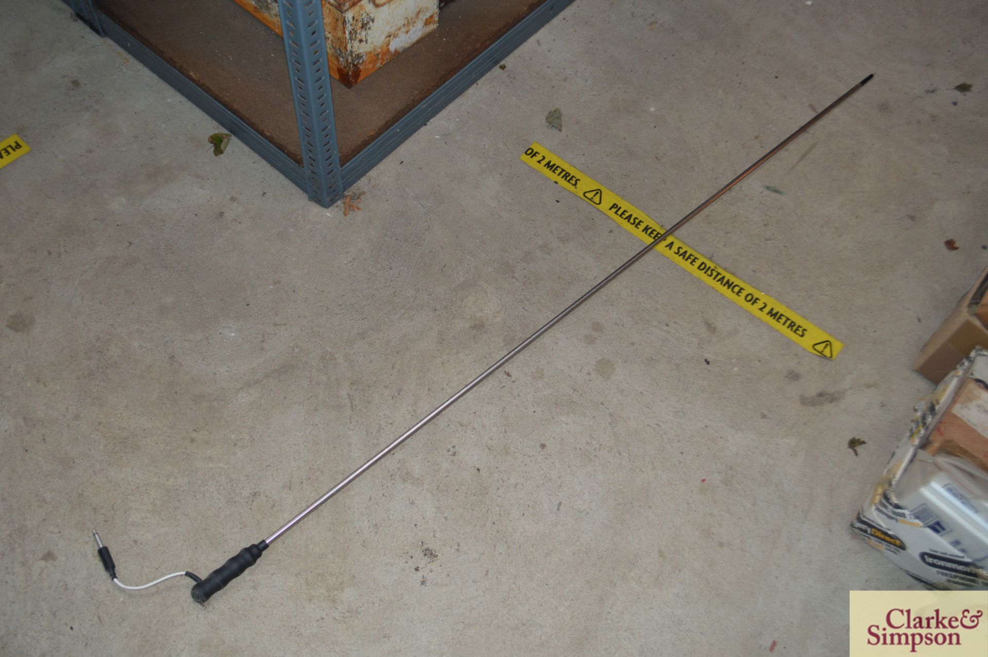 Moisture meter and temperature probe. * - Image 3 of 4