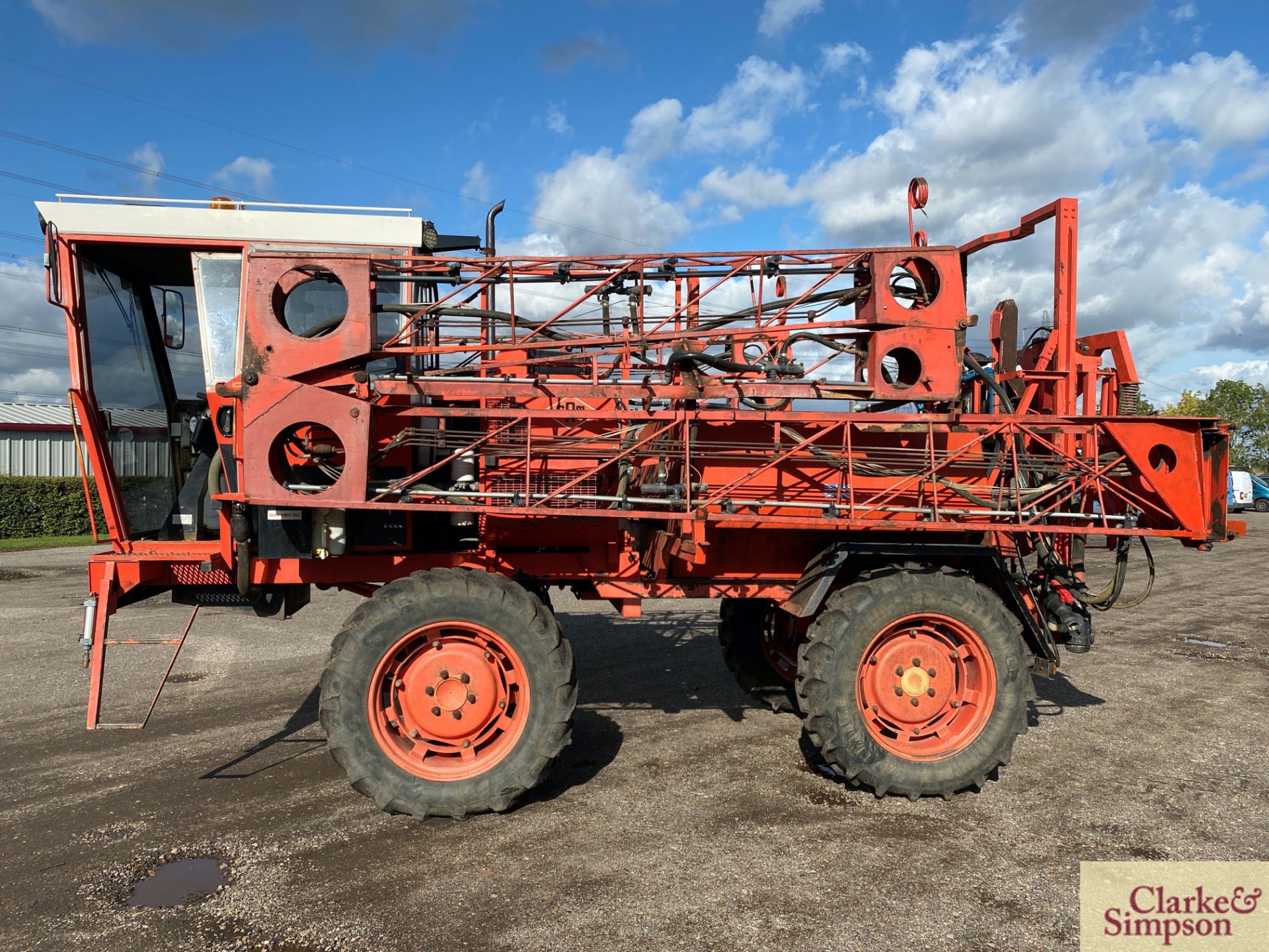 Sands 2000 4WD 24m self-propelled sprayer. Registration J135 CPW. Date of first registration 10/ - Image 2 of 48