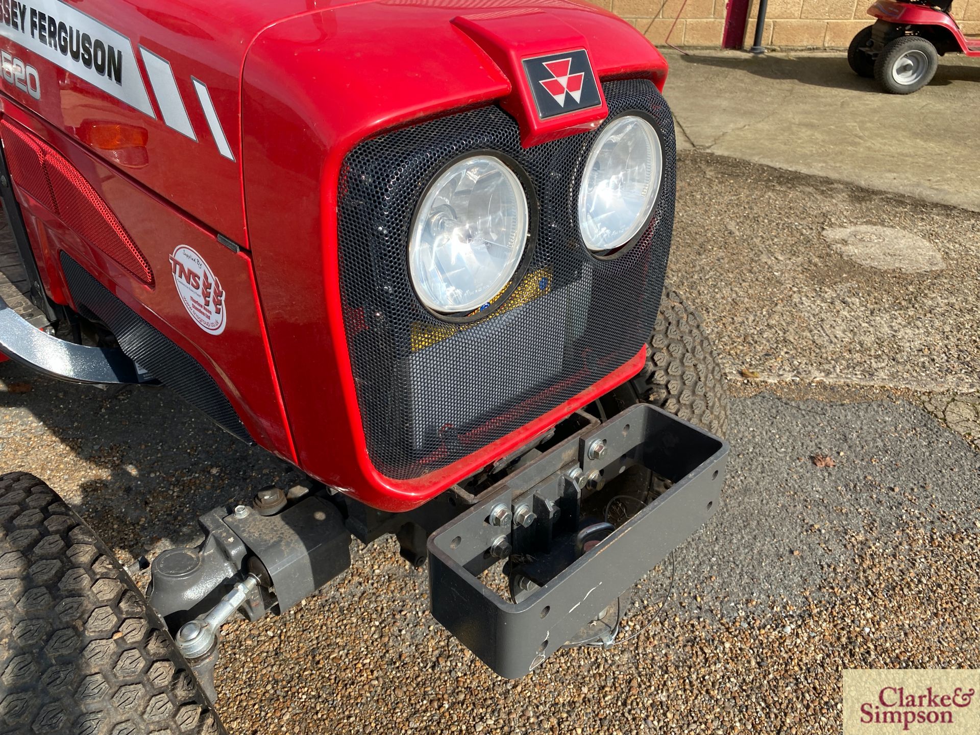 Massey Ferguson 1520 4WD compact tractor. 2017. Registration AY19 BXB. Date of first registration - Image 27 of 38