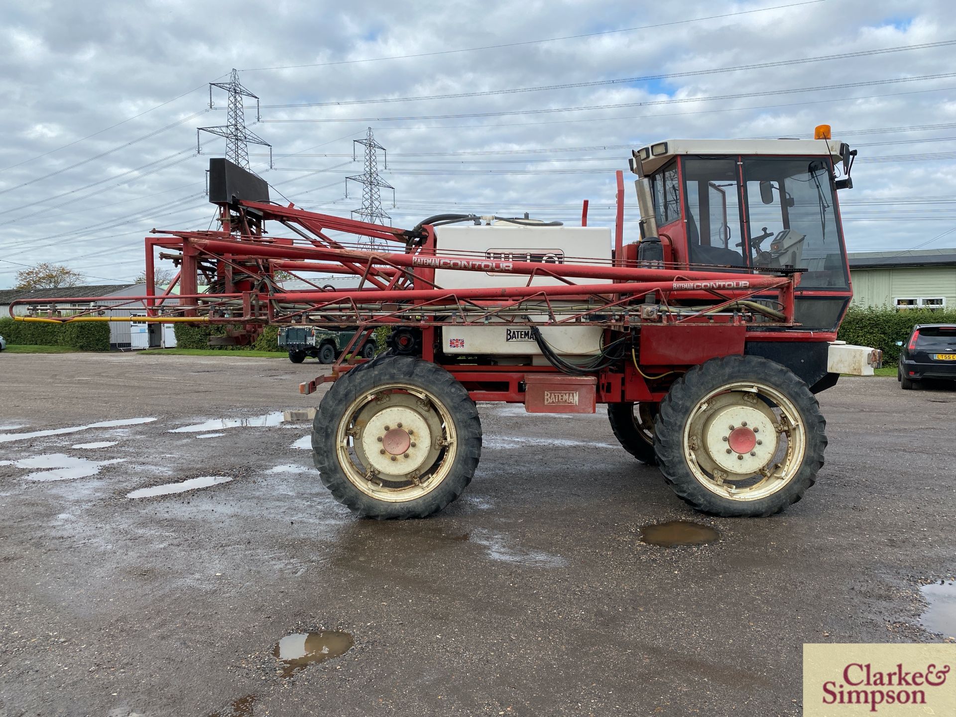 Bateman Hi-Lo 24m 4WD self-propelled sprayer. Registration H98 HDV. Date of first registration 06/ - Image 6 of 44