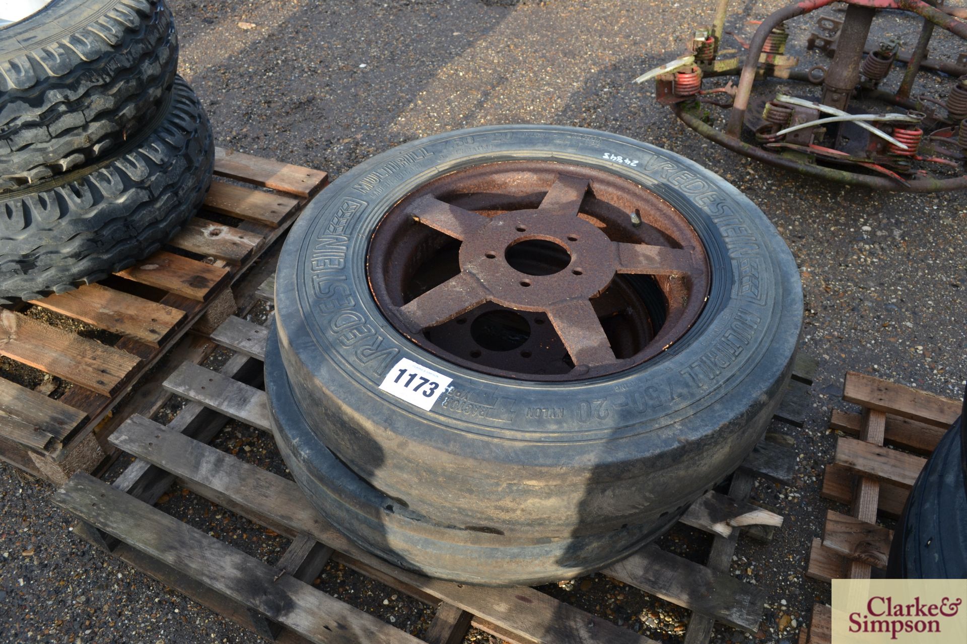 2x 7.50-20 wheels and tyres. *