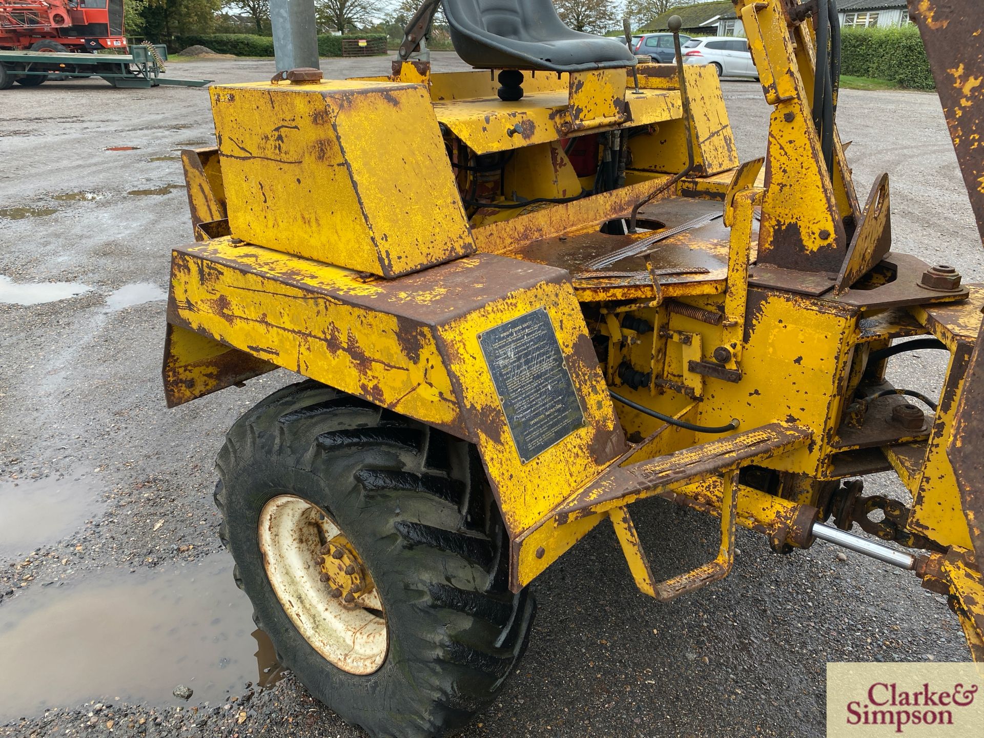 Winget 2.5T 4WD pivot steer dumper. 11.5/80R15 wheels and tyres. With electric start Lister 3cyl - Image 12 of 32