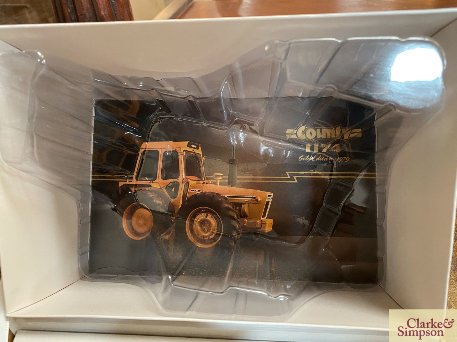 UH County 1174 Tractor - Gold Limited Edition 1/32.* - Image 2 of 2