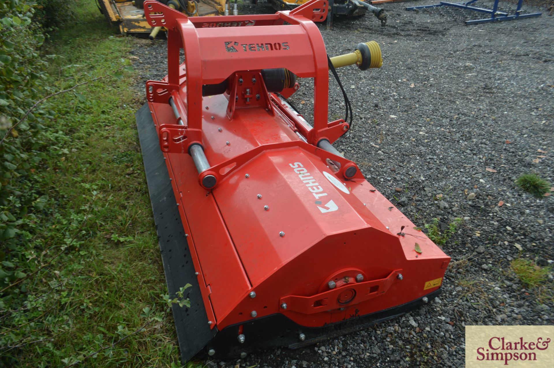 Tehnos MU280 2.8m mounted flail mower. With hydraulic offset. c.100 hours from new. Owned from new. - Image 2 of 6