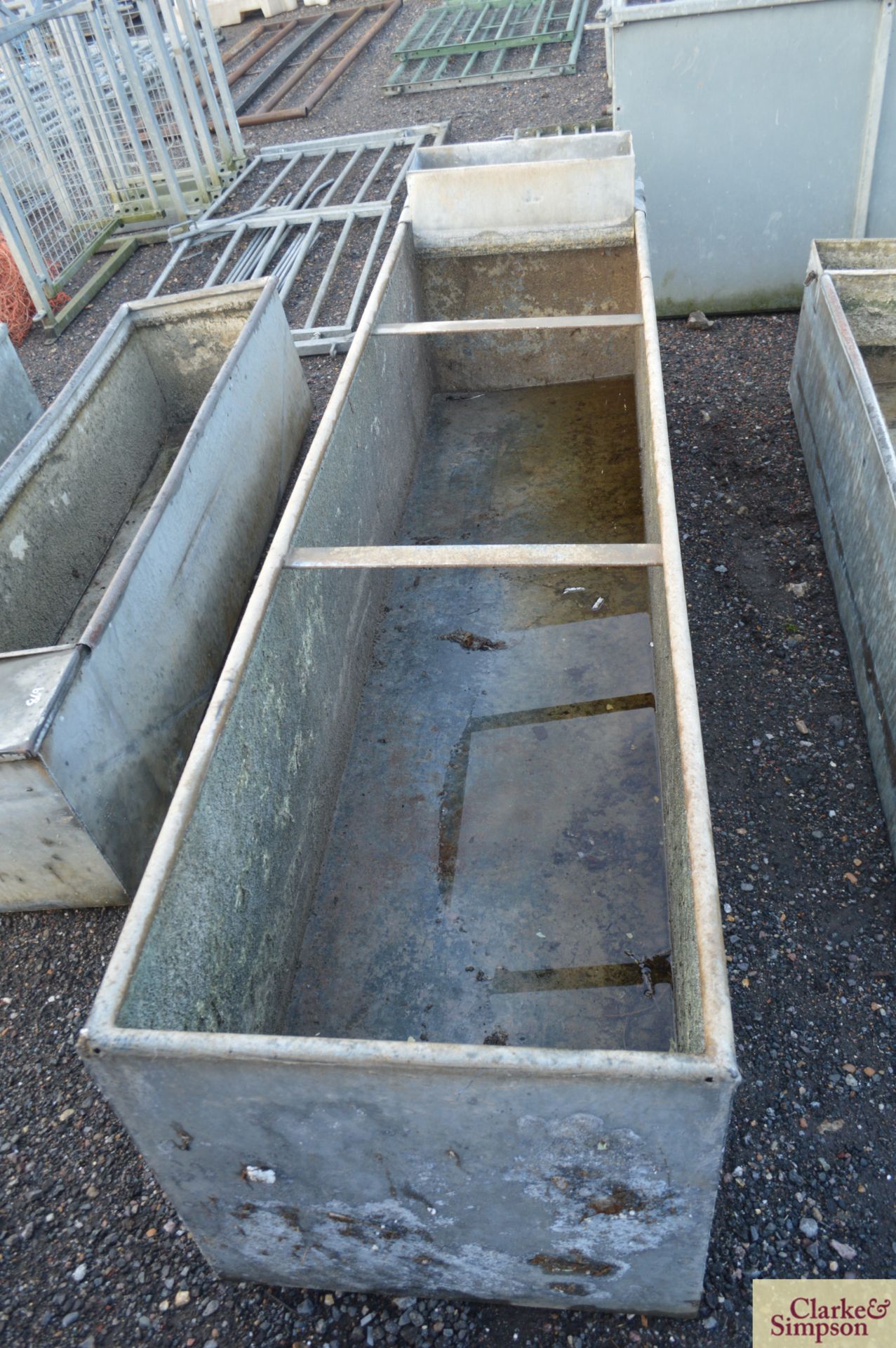 Large water trough. * - Image 3 of 3