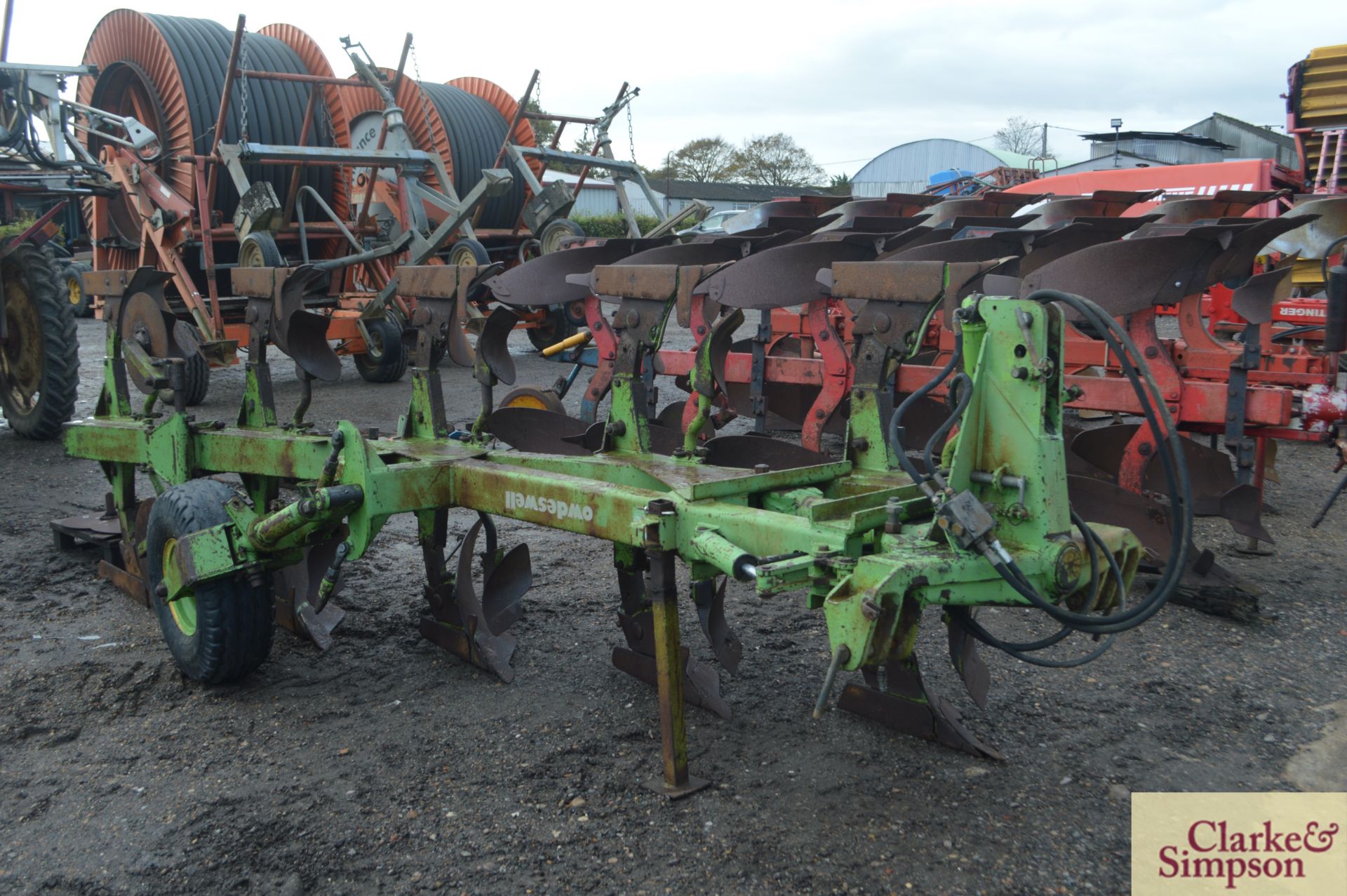 Dowdeswell DP7D2 4+1F reversible plough. Serial number 8812344. With rear discs. Owned from new. *