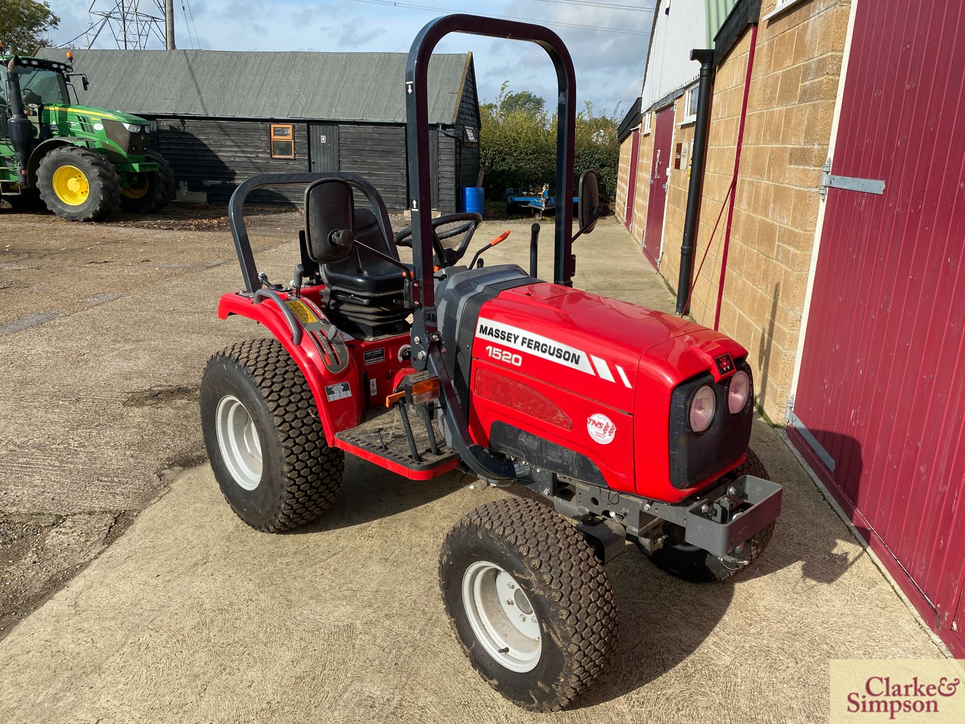 Massey Ferguson 1520 4WD compact tractor. 2017. Registration AY19 BXB. Date of first registration - Image 7 of 38