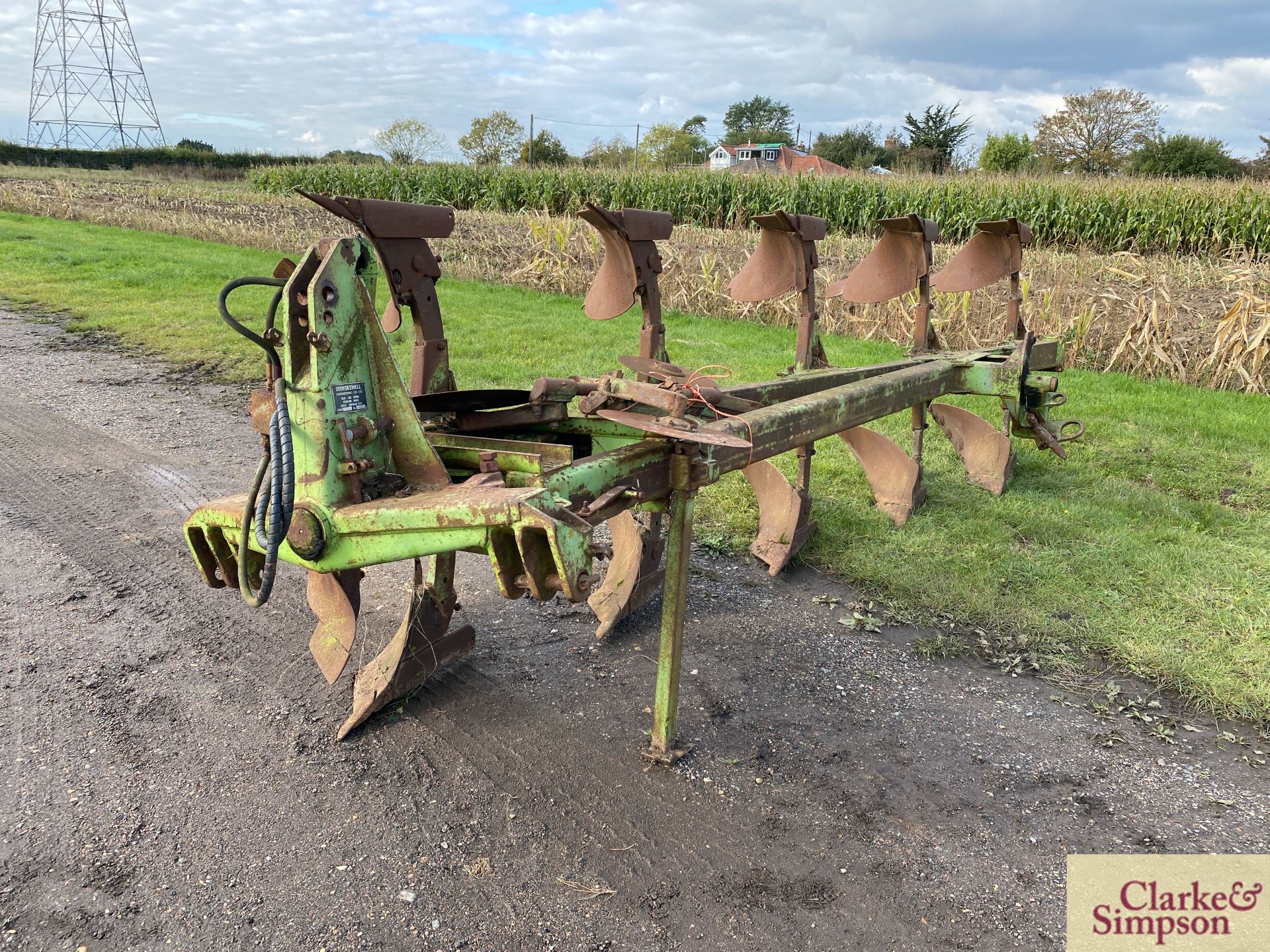 Dowdeswell DP7E 5F reversible plough. Serial number 414391418. *
