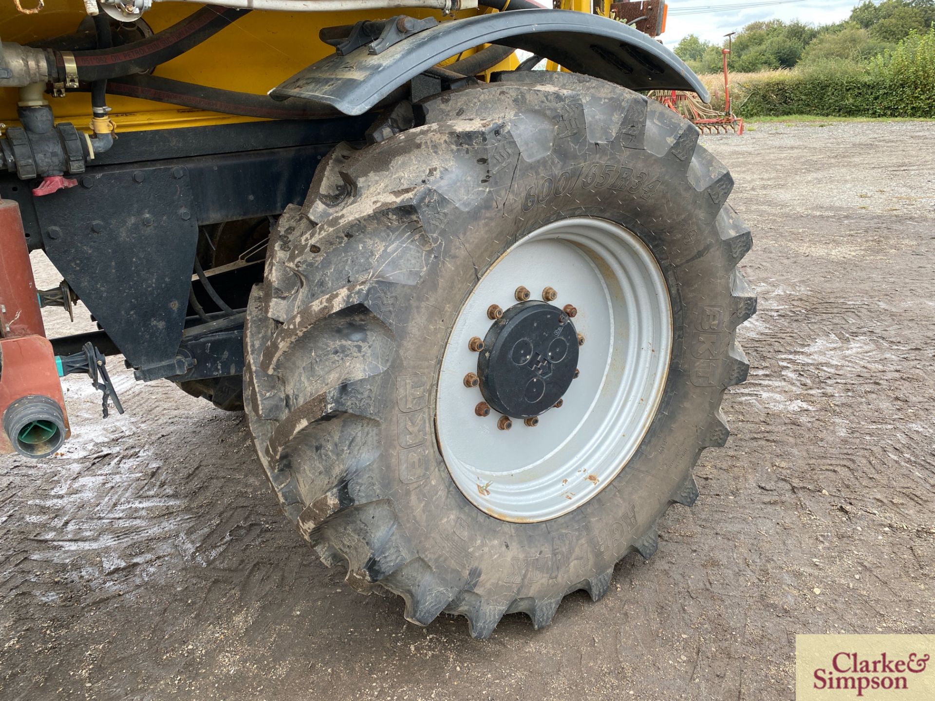 Multidrive 3180 24m Knight 4WD self-propelled sprayer. Registration FD02 RVA. Date of first - Image 19 of 54