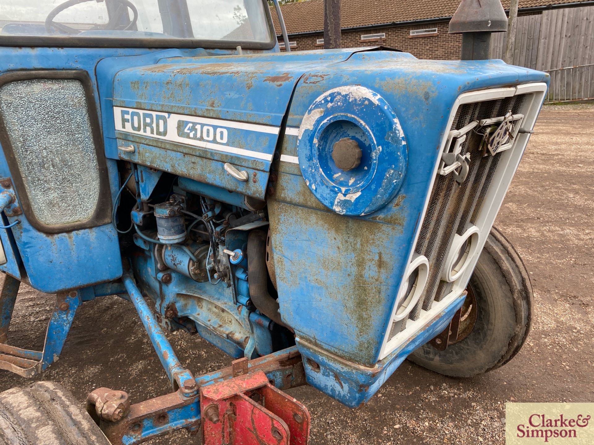 Ford 4100 2WD tractor. Registration SGV 409R. Date of first registration 02/1977. Serial number - Image 27 of 43