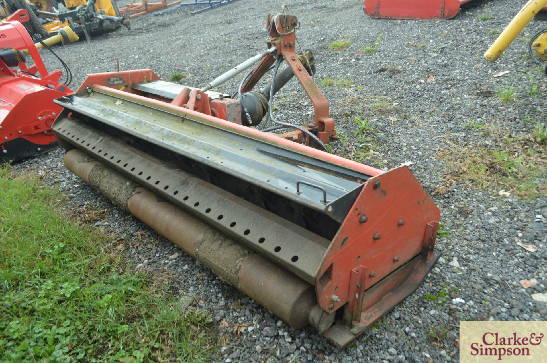 Quivogne 2.5m mounted flail mower. * - Image 2 of 5