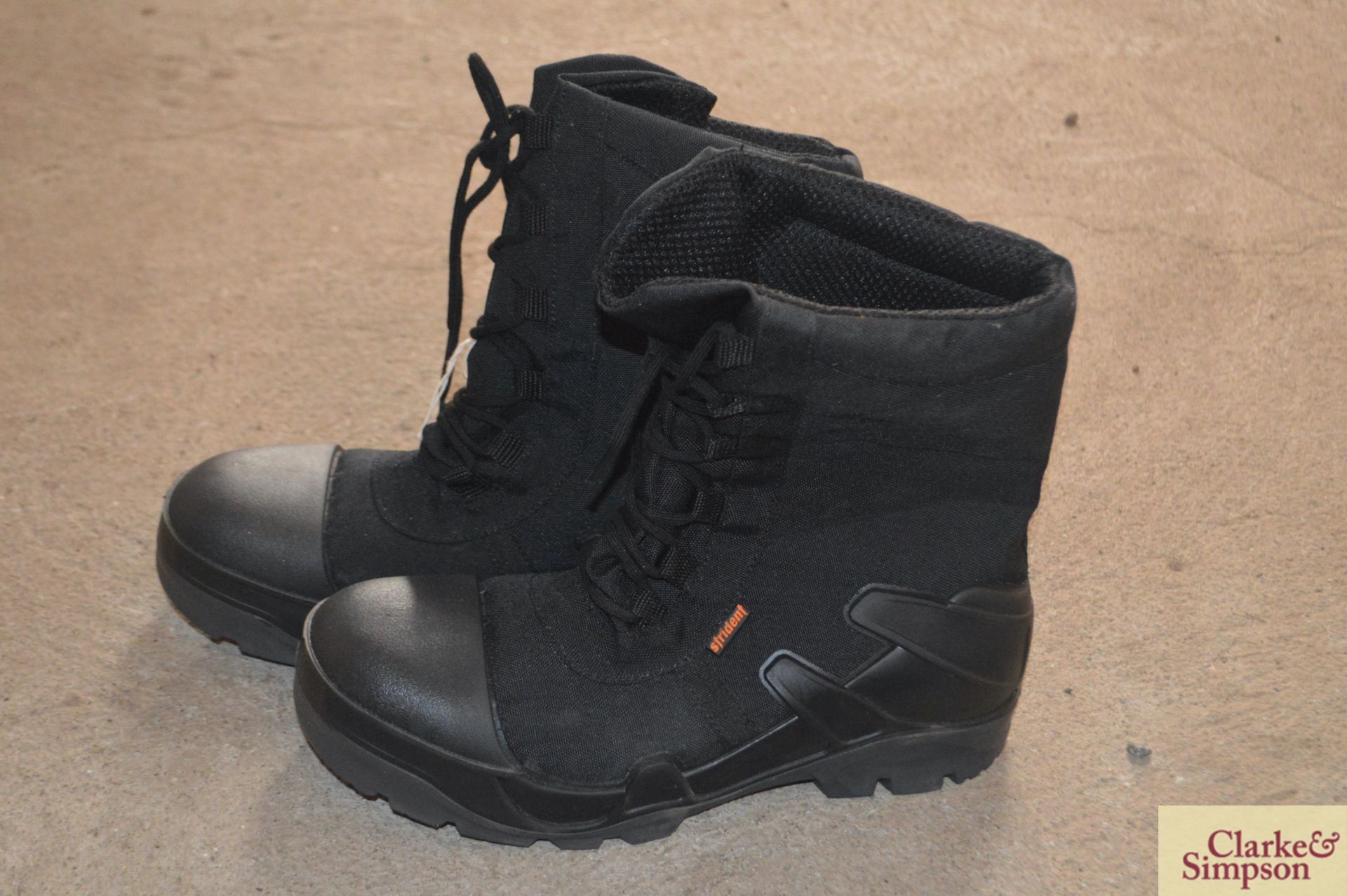 Pair of safety boots - size 10.