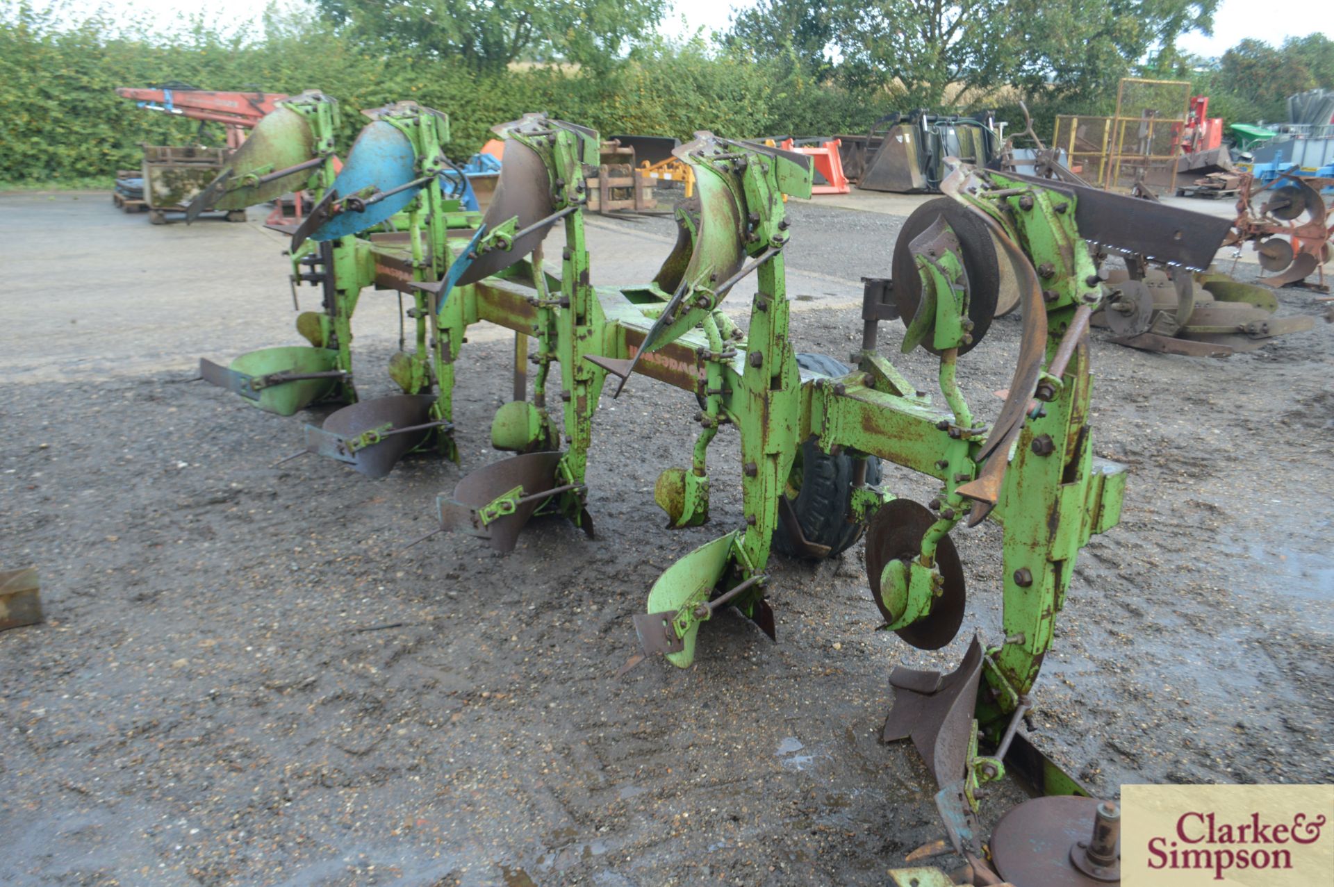 Dowdeswell DP7D2 4+1F reversible plough. Serial number 8812344. With rear discs. Owned from new. * - Image 3 of 10