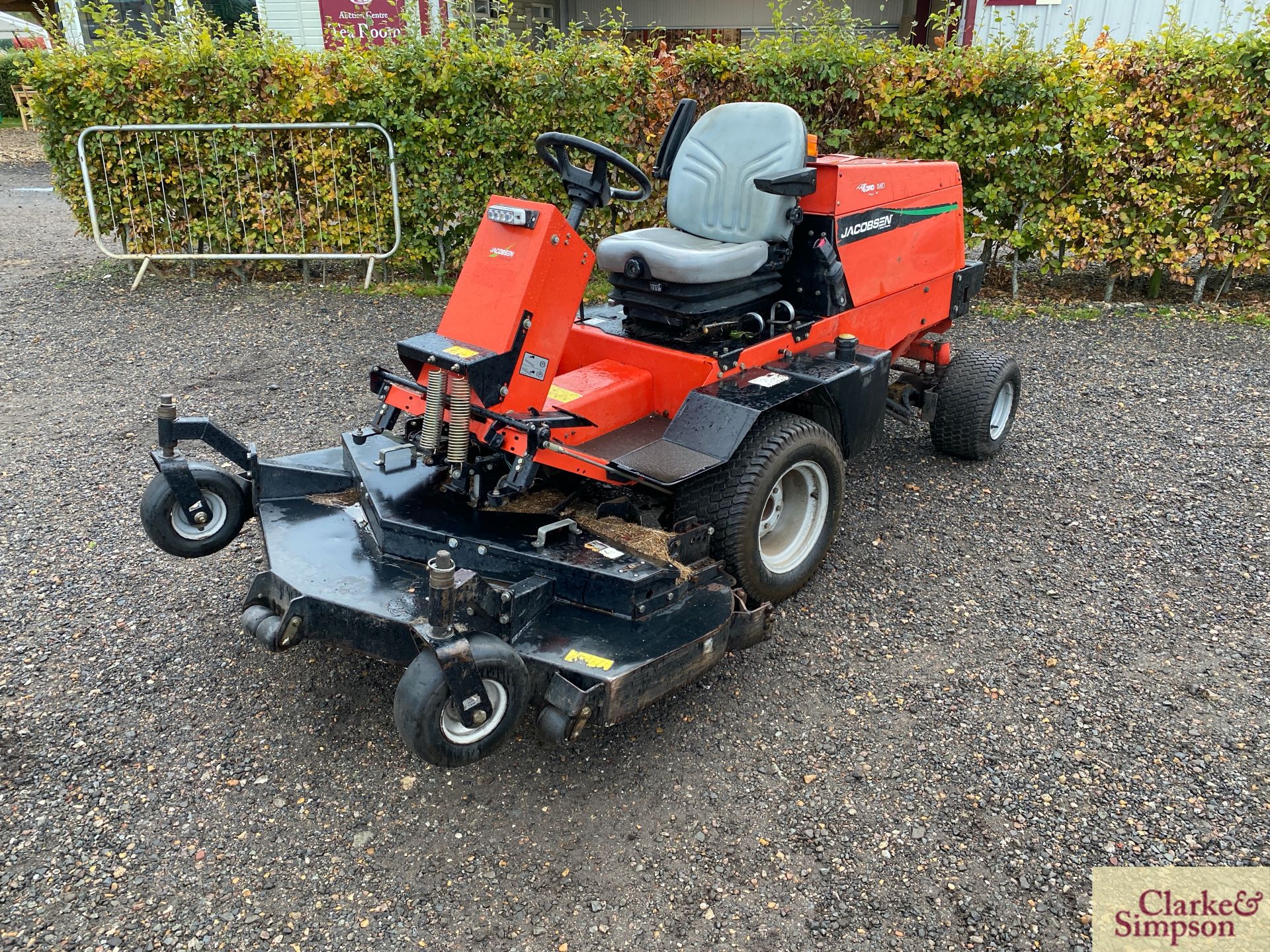 Jacobsen 628B Turfcat 4WD 60in diesel hydrostatic outfront mower. 1,600 hours.