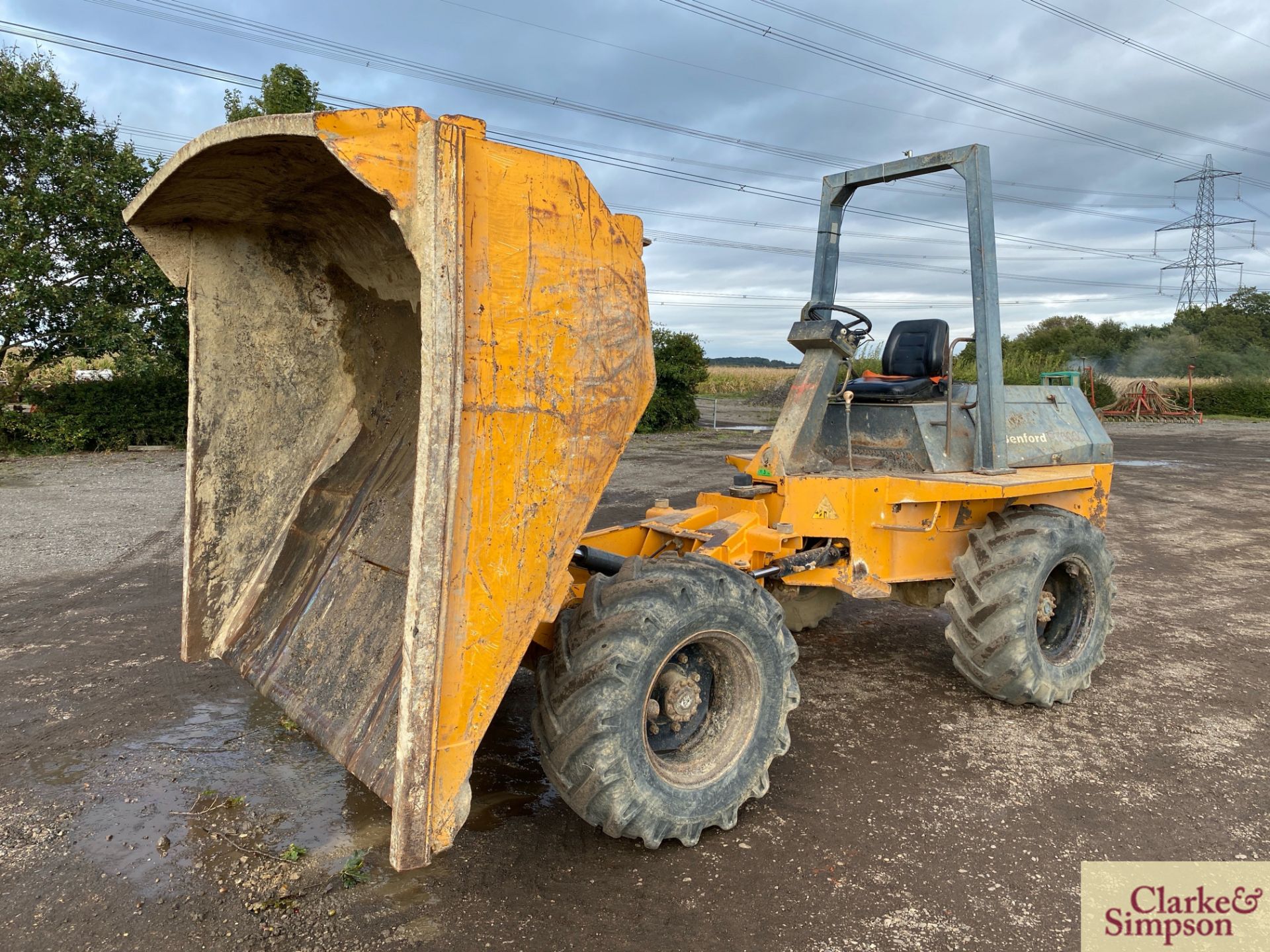 Benford 6T 4WD pivot steer dumper. 2000. Serial number SLBDNOOEY7H0721. 405/70R20 wheels and - Image 25 of 36