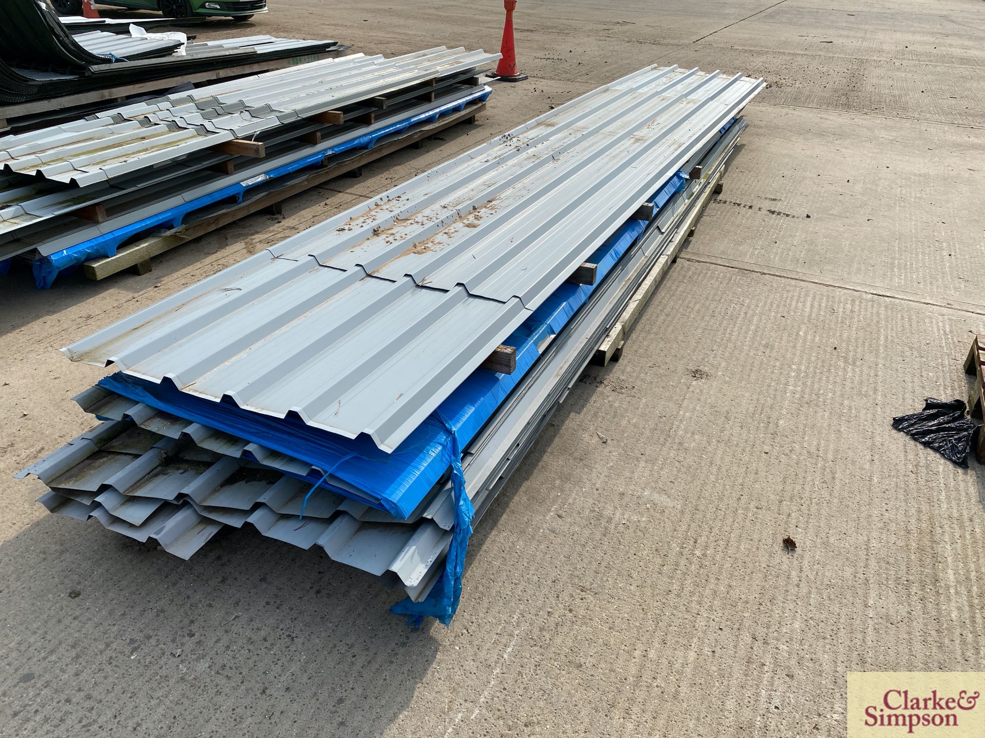Quantity of new and used box profile roofing sheets. * [Located Roudham] - Image 4 of 4